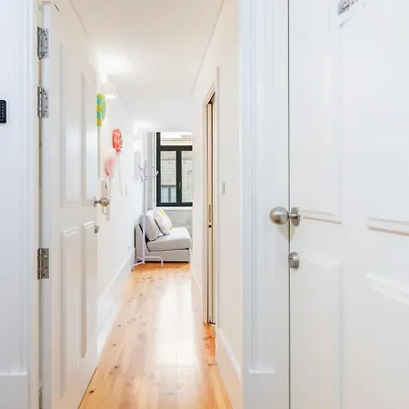 Appartement Guestready - Stylish Haven Near Porto Cathedral Extérieur photo